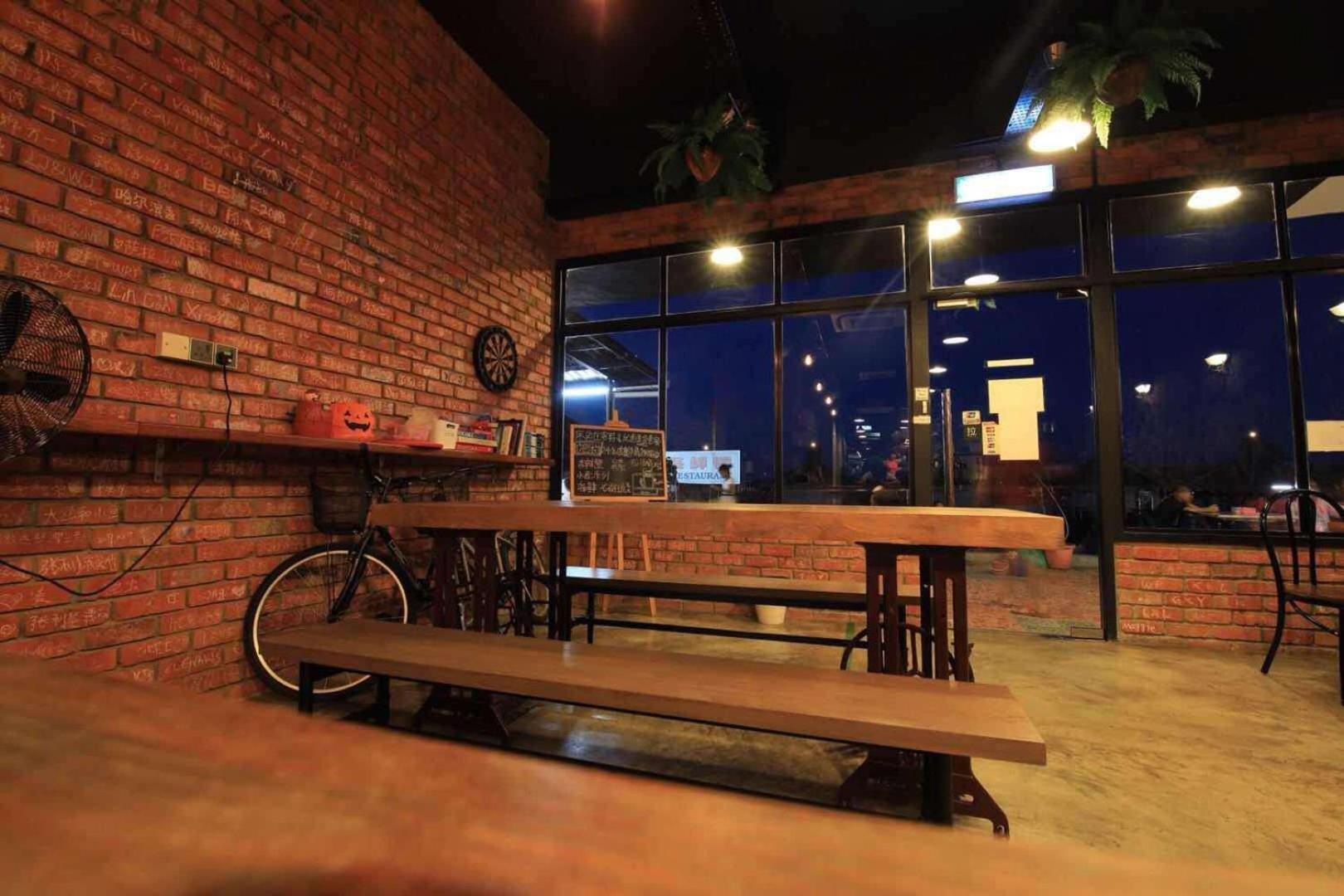 Ostello Cube Bed Station & Tours Sdn Bhd Semporna Esterno foto