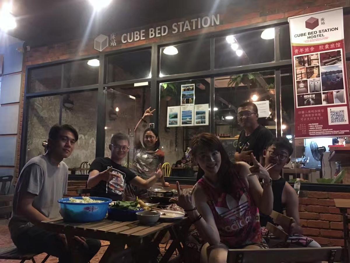 Ostello Cube Bed Station & Tours Sdn Bhd Semporna Esterno foto